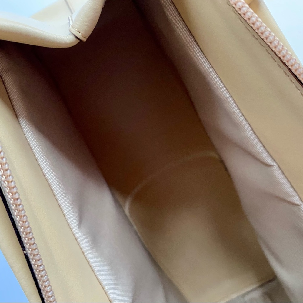 Tentazione Due leather shoulder bag
Made in Italy - Picture 9 of 15